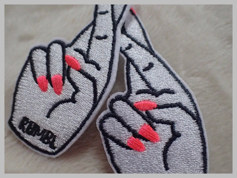 Personalized Multicolor Embroidered Baby Clothes Badges Thumb