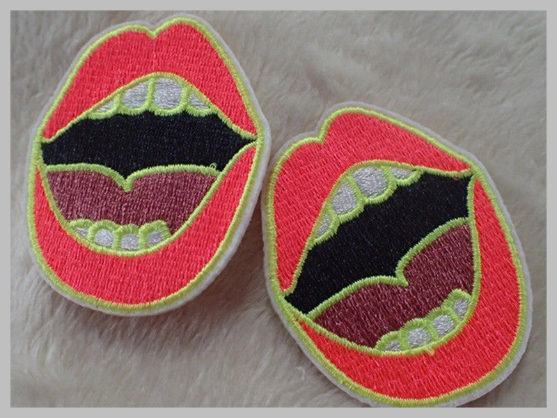 Personalized Multicolor Embroidered Baby Clothes Badges Thumb