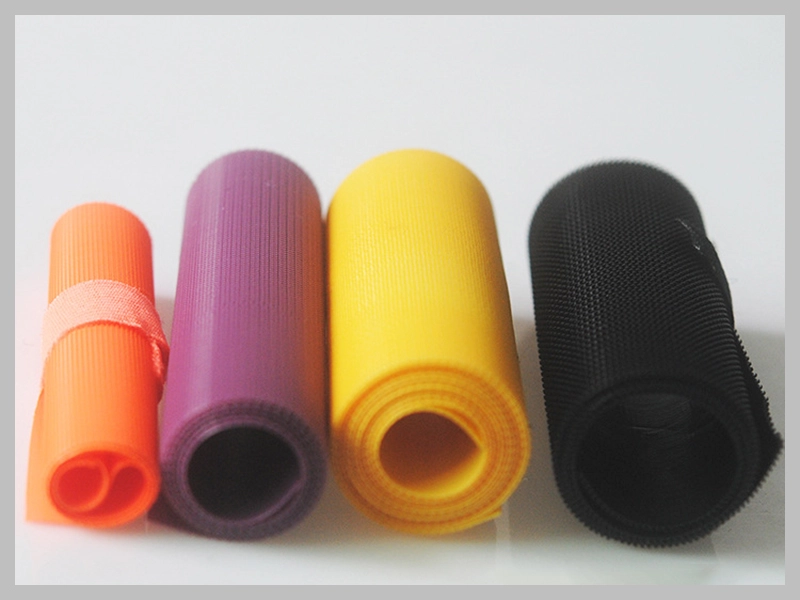 Black Fine Double Baby Injection Hook Thumb